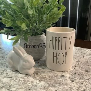 Rae Dunn HIPPITY HOP Candle